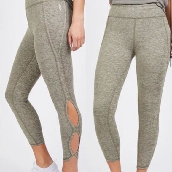 Free People Movement Green Cropped Cutout Leggings XS Infinity Cut Out Sage - Picture 1 of 7